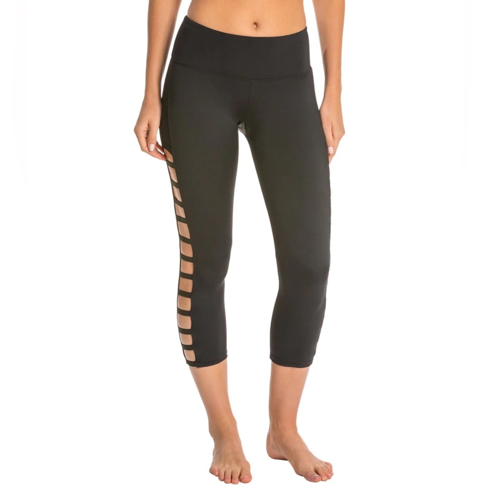 Onzie Elastic Side Yoga Capri